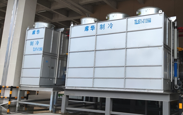 大型冷庫設(shè)備:螺桿式冷水機組的優(yōu)缺點